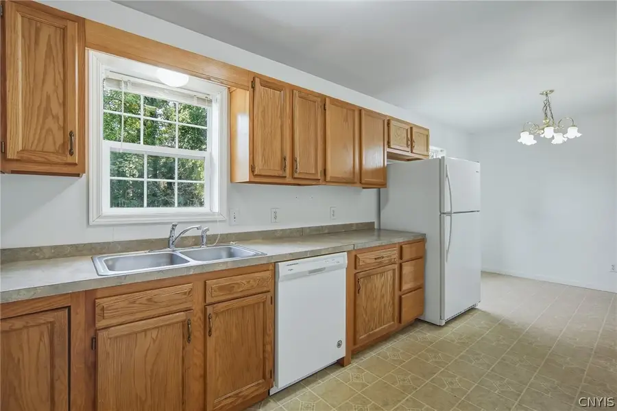 3424 Stiles Road, Syracuse, NY 13209 - #2