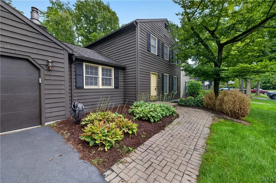 8786 Radburn Dr, Baldwinsville, NY 13027 - #3