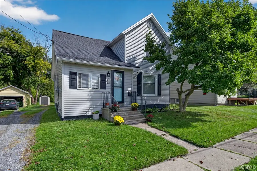 209 Delano Ave, Canastota, NY 13032 - #2