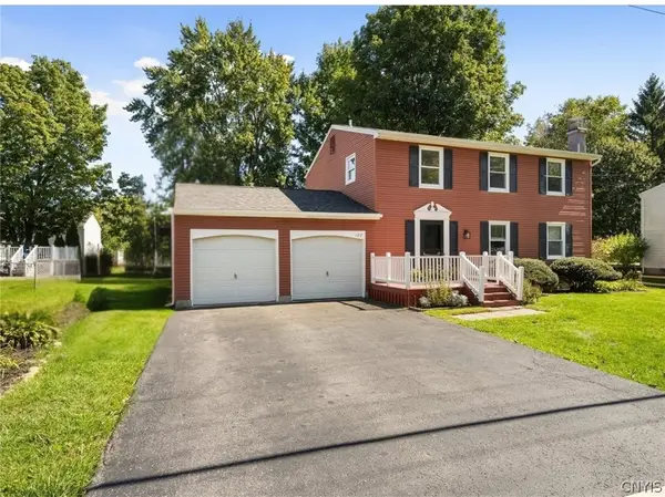 122 Smokey Hollow Rd, Baldwinsville, NY 13027