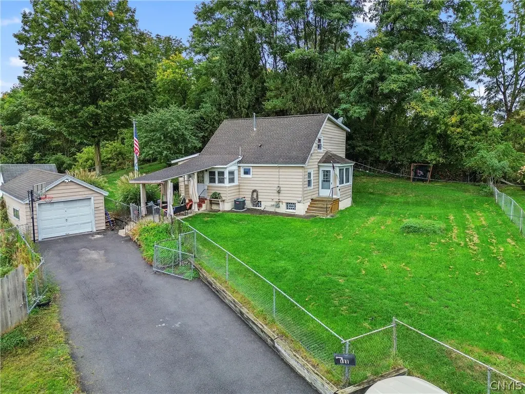 106 Edgeworth Avenue, Syracuse, NY 13219 - #1