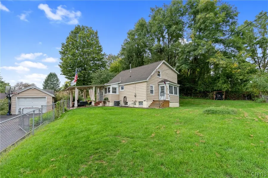 106 Edgeworth Avenue, Syracuse, NY 13219 - #2