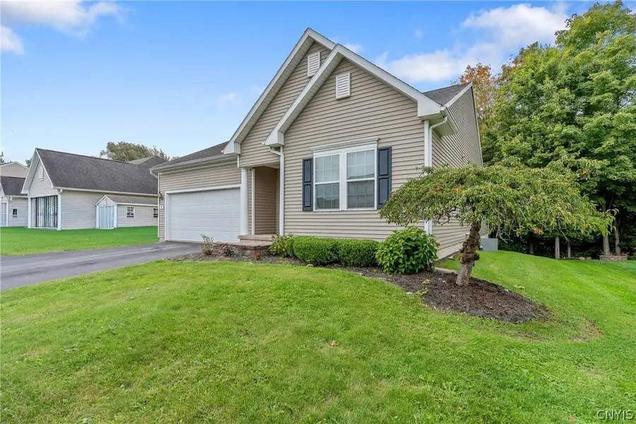 39 Silversides Way, Baldwinsville, NY 13027 - #2