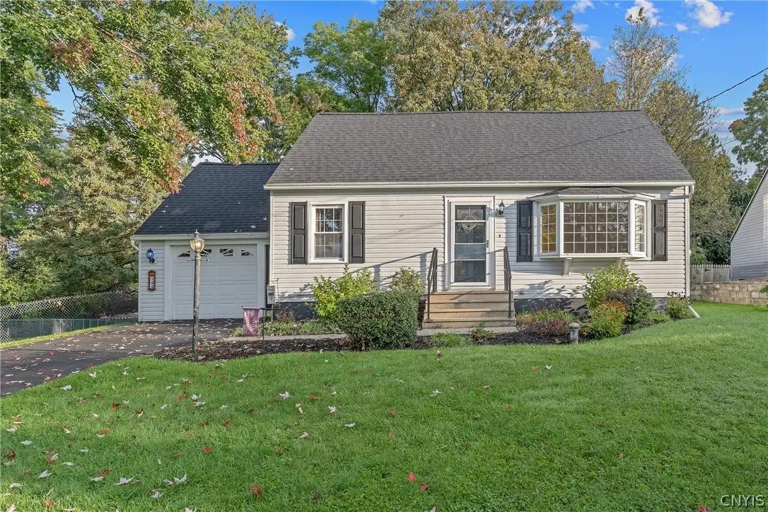 144 W Dauenhauer Street, East Syracuse, NY 13057 - #1