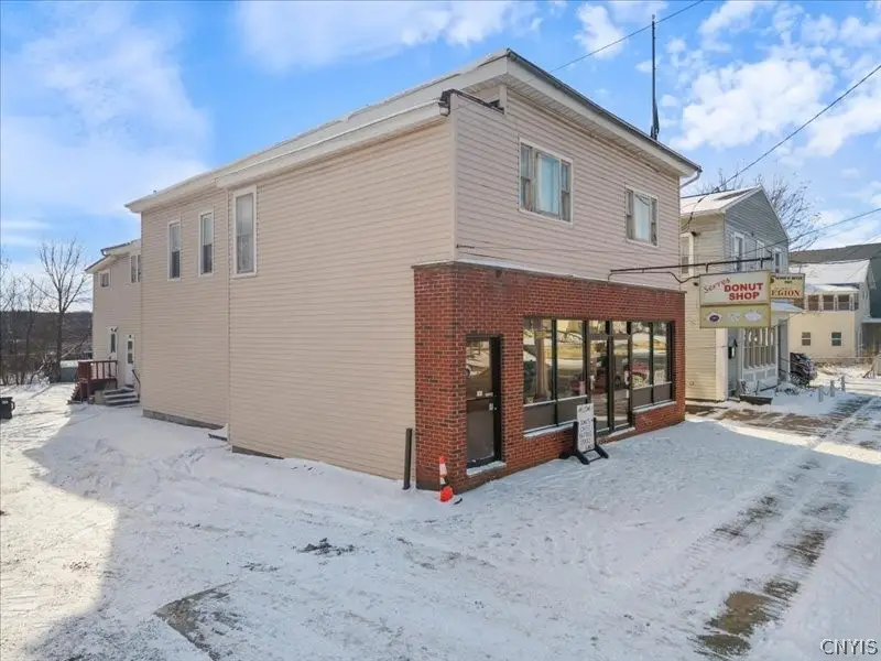 135 W Manlius Street, East Syracuse, NY 13057 - #3