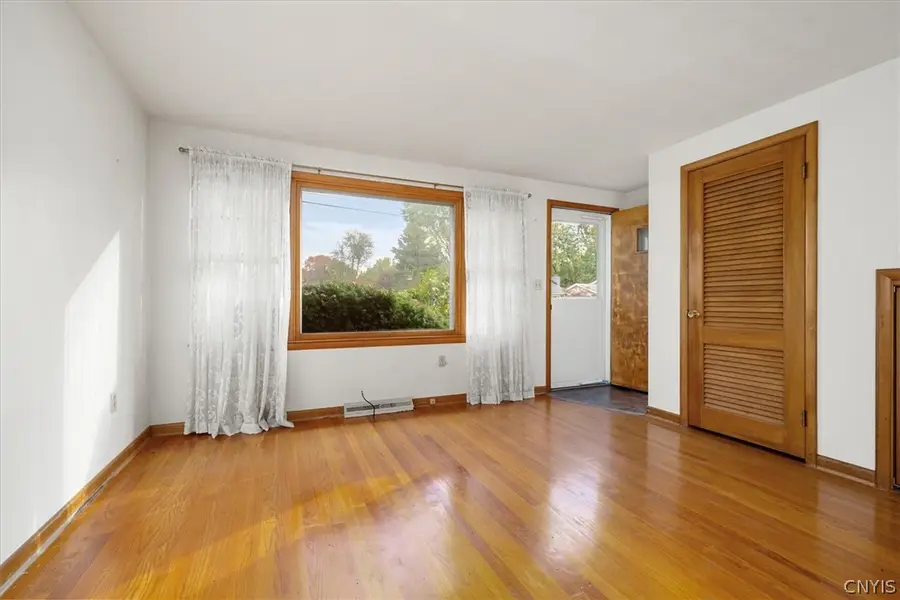 142 Lynhurst Avenue, Syracuse, NY 13212 - #3