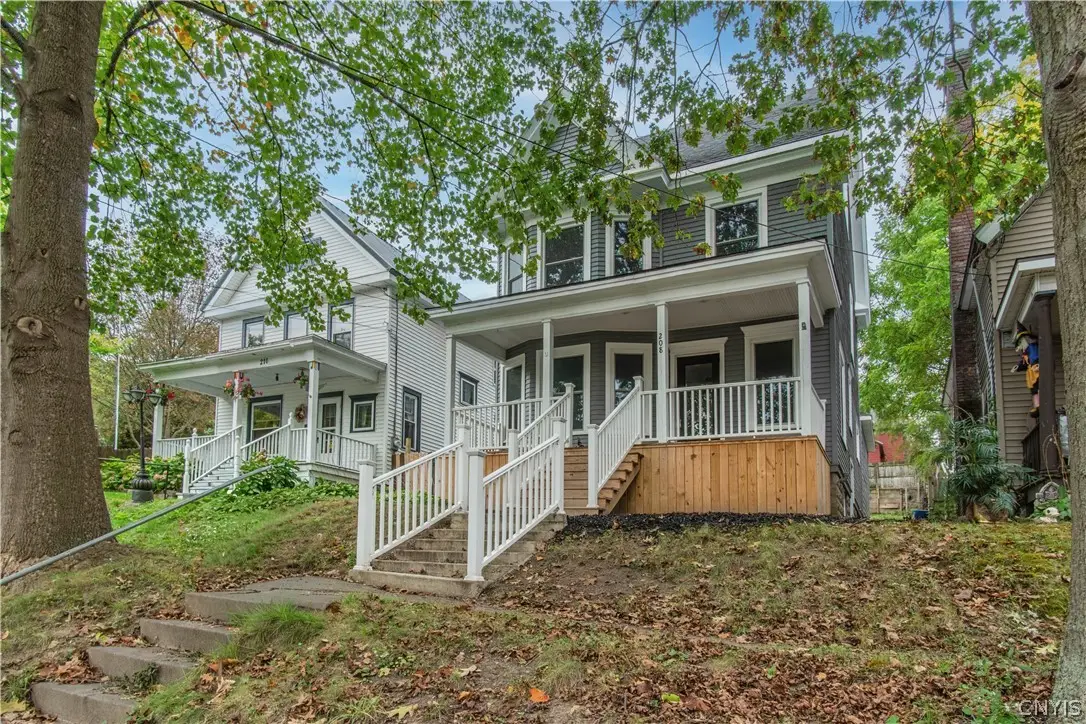 208 E 9th Street, Oswego, NY 13126 - #1
