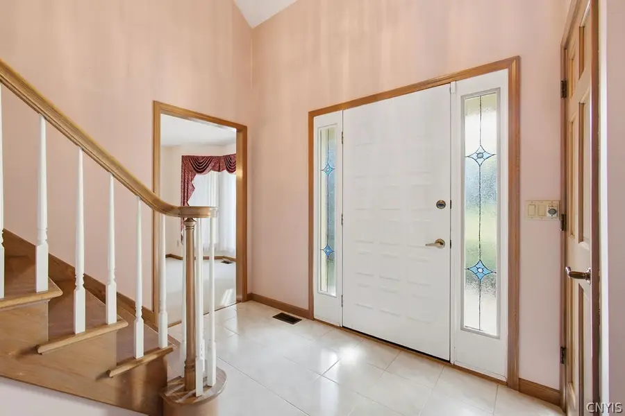 4640 Bloomsbury Drive, Syracuse, NY 13215 - #2