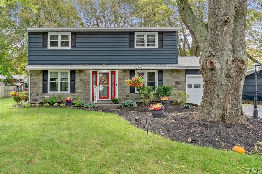130 Forrest Way, Camillus, NY 13031 - #2