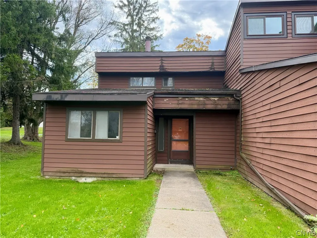 718 Idlewood Boulevard N, Baldwinsville, NY 13027 - #1