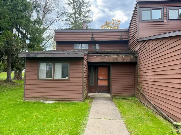 718 Idlewood Boulevard N, Baldwinsville, NY 13027