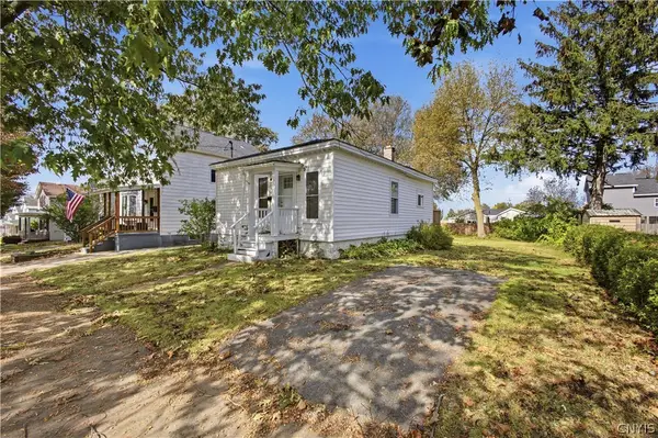 219 E Bridge Street, Oswego, NY 13126