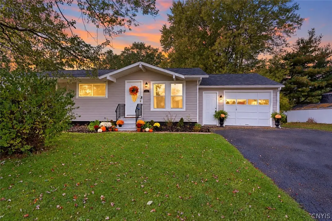 402 Birchwood Boulevard, Baldwinsville, NY 13027 - #1