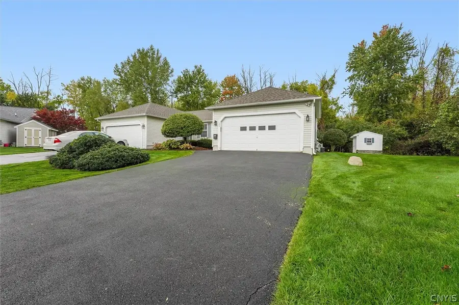 134 Braintree Drive, Liverpool, NY 13088 - #3