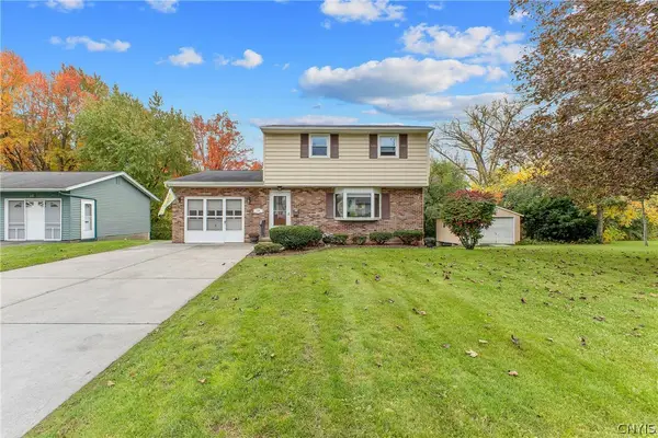 204 Chestnut Heights Drive, Liverpool, NY 13088
