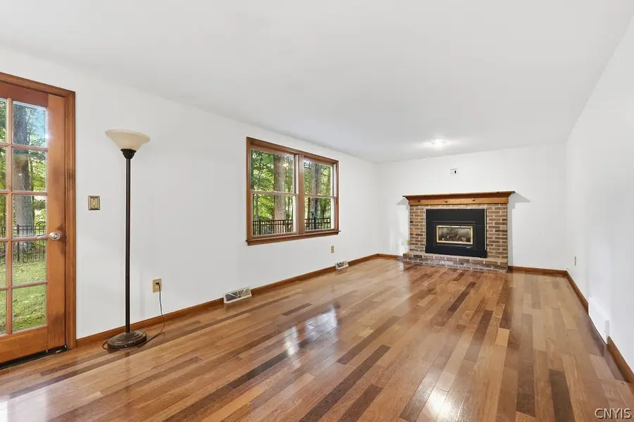3438 Stanford Drive, Baldwinsville, NY 13027 - #2