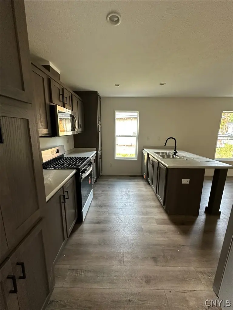 411 Donegal Drive, Utica, NY 13502 - #2
