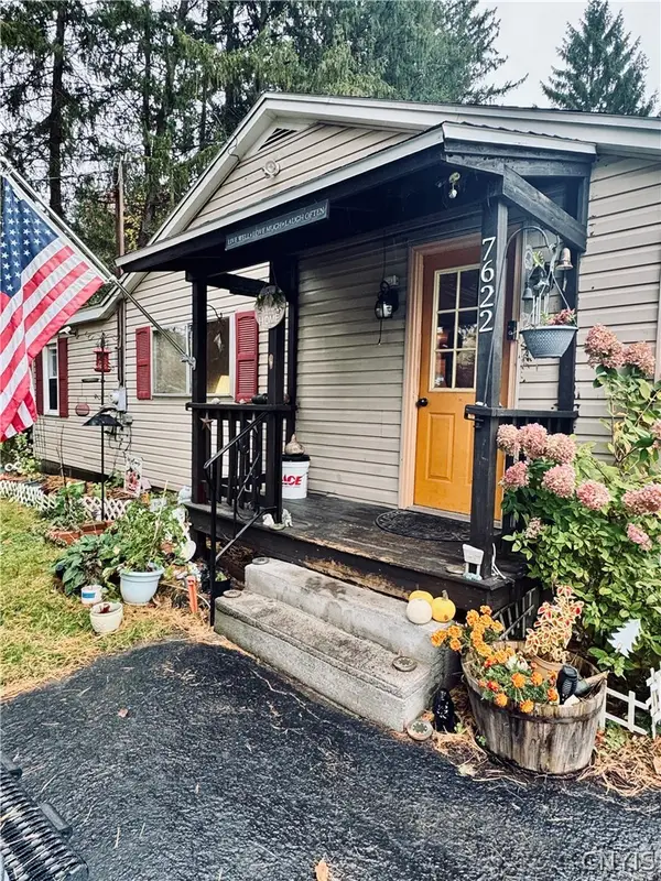 7622 Van Buren Road, Baldwinsville, NY 13027