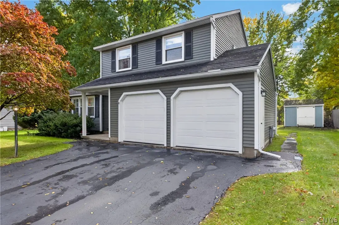 8221 Coconut Tree Drive, Liverpool, NY 13090 - #1