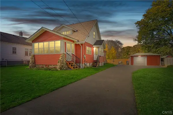 341 Roxford Road N, Syracuse, NY 13208