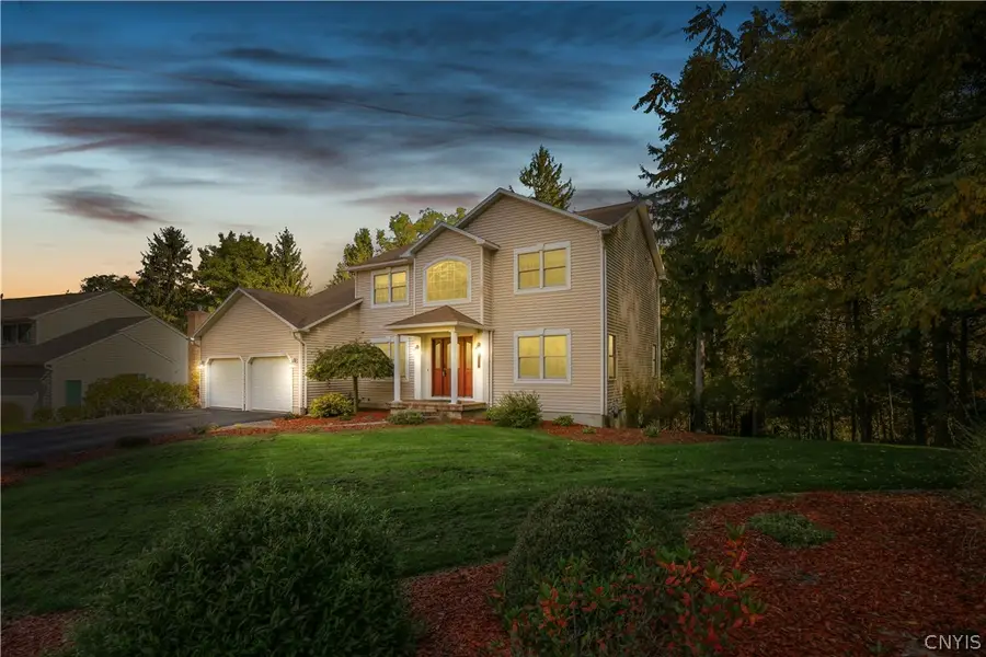 135 Peridot Drive, Syracuse, NY 13219 - #2