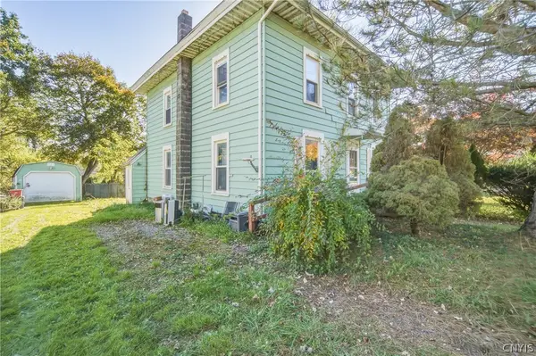 4378 S Onondaga Road, Nedrow, NY 13120