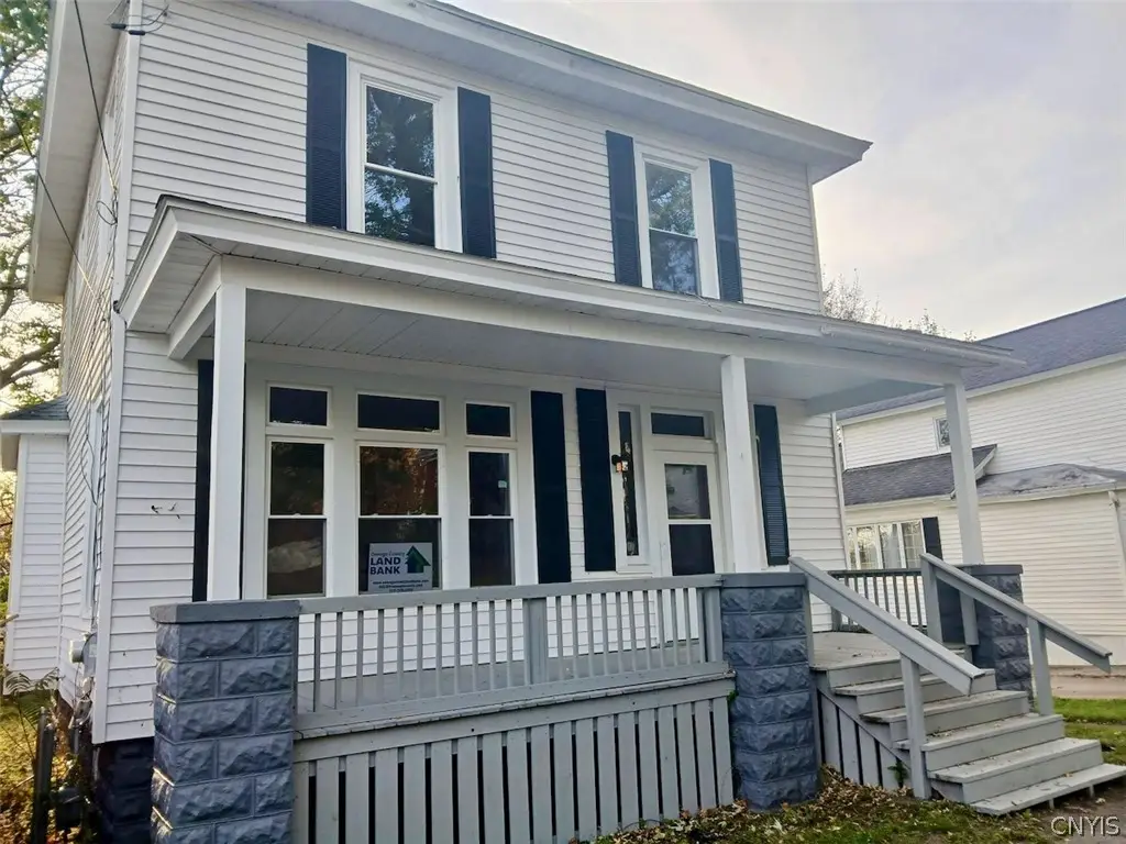 212 E 6th Street, Oswego, NY 13126 - #1