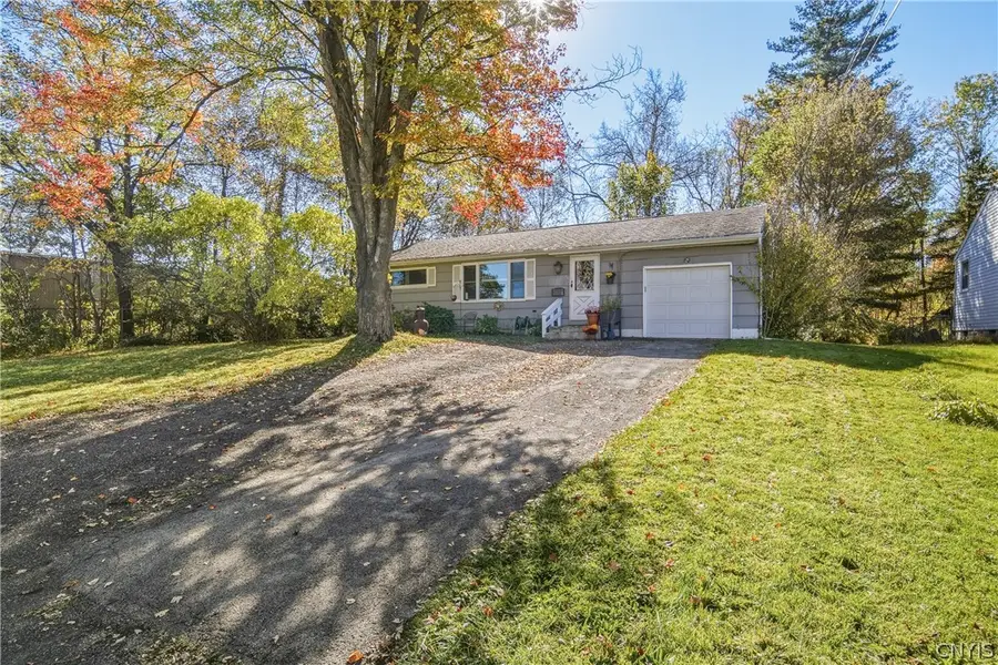 132 Oakley Drive, Syracuse, NY 13212 - #3