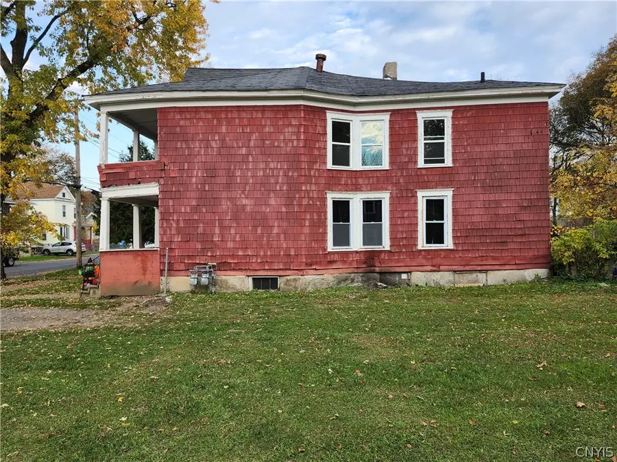 323 W Calthrop Avenue, Syracuse, NY 13205 - #2