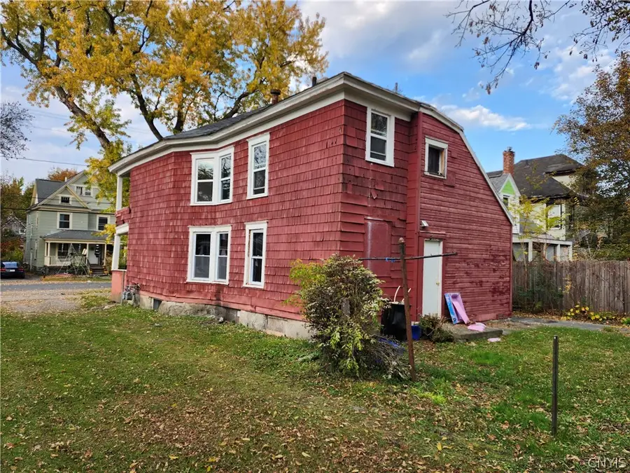 323 W Calthrop Avenue, Syracuse, NY 13205 - #3