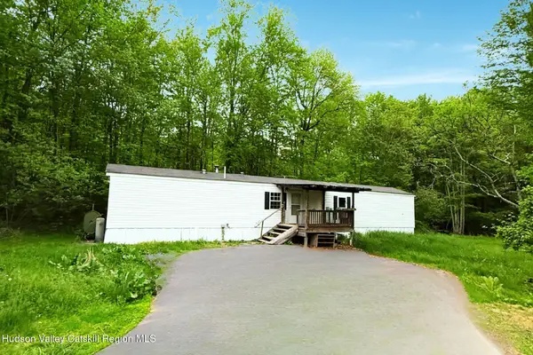 93 Wynkoop Drive, Kerhonkson, NY 12446