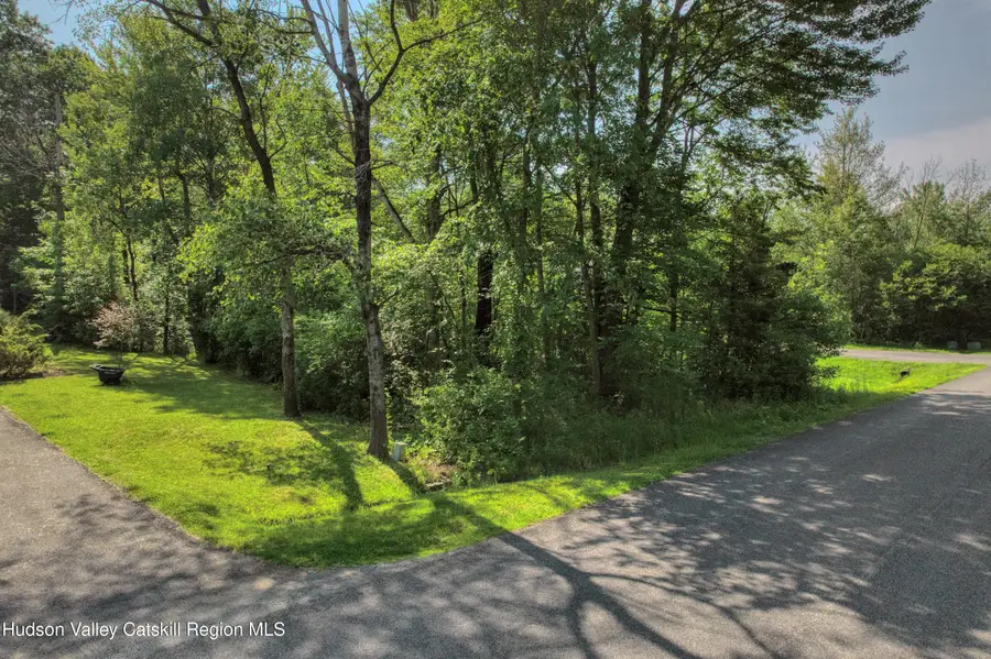 986 Sleepy Hollow Road, Coxsackie, NY 12051 - Image #2