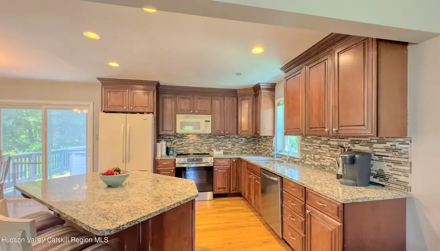 18 Mystery Court, Athens, NY 12015 - Image #2