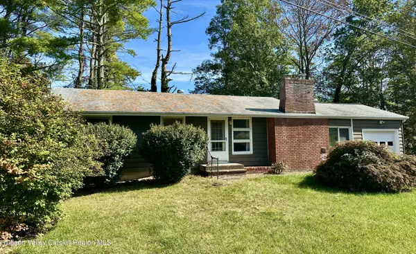 18 Marys Avenue, Saugerties, NY 12477