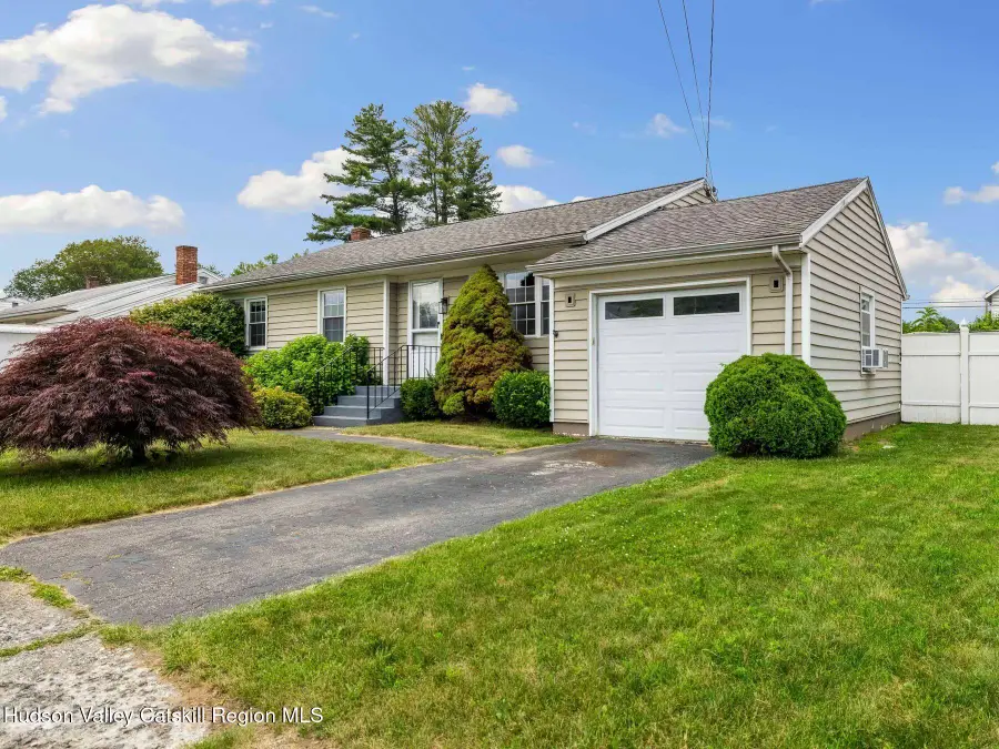 35 Amsterdam Avenue, Kingston, NY 12401 - Image #2