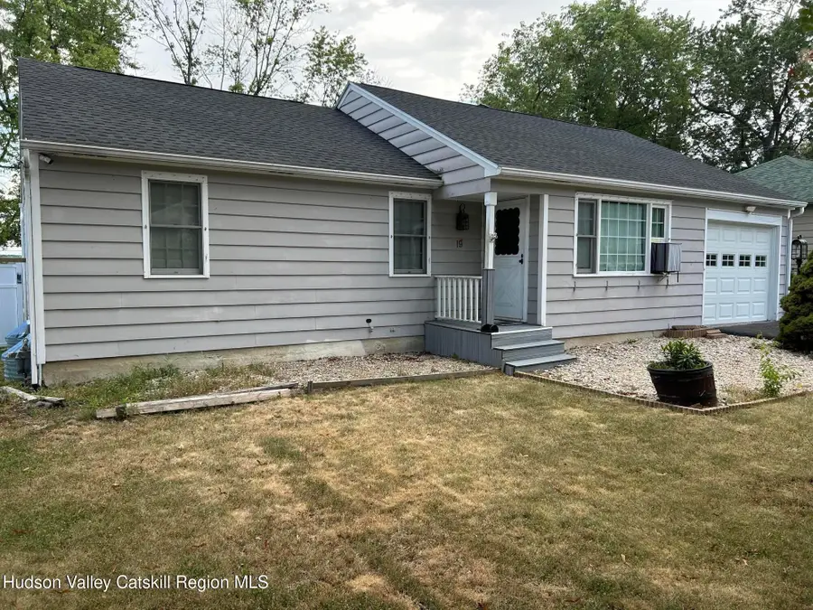 19 Fabiano Boulevard, Hudson, NY 12534 - Image #2