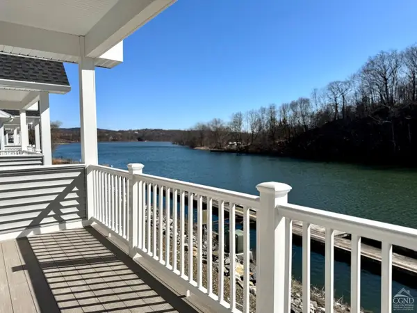 32 Marina Drive, Catskill, NY 12414