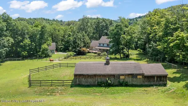 83 Donnely Road, Craryville, NY 12521