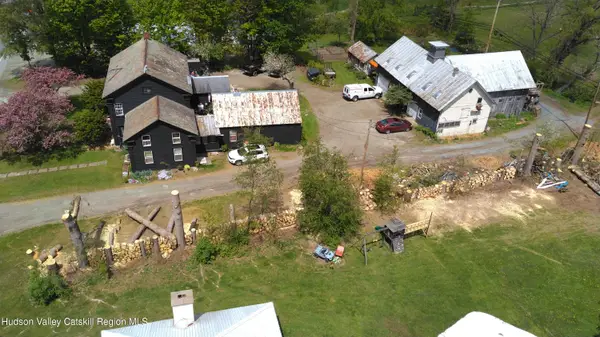 430-432 Ny 43, Stephentown, NY 12169