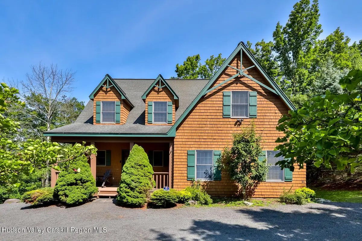 37 White Way, Windham, NY 12496 - Image #1