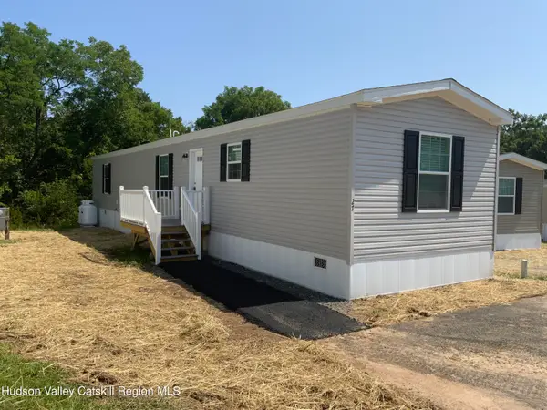 1154 Us-9 #27, Hudson, NY 12534