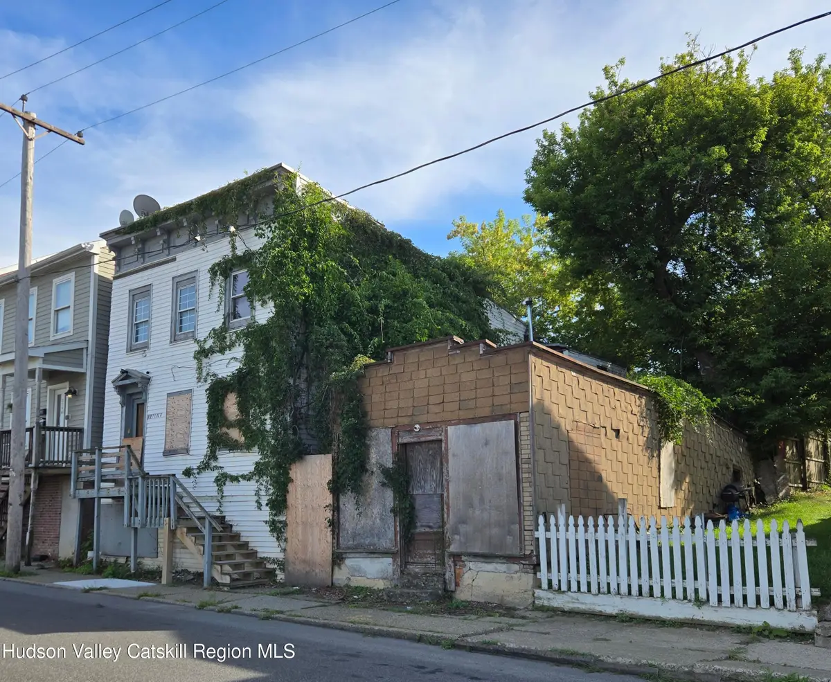225 1/2 Columbia Street, Hudson, NY 12534 - Image #1