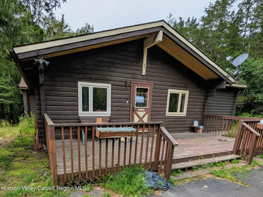 8 Sunset Court, Athens, NY 12015 - Image #2