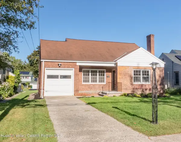 18 Bennett Avenue, Saugerties, NY 12477