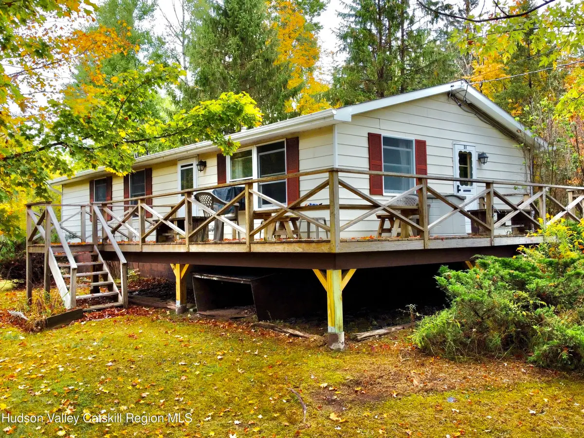 31 Garfield Avenue, Hunter, NY 12442 - Image #1