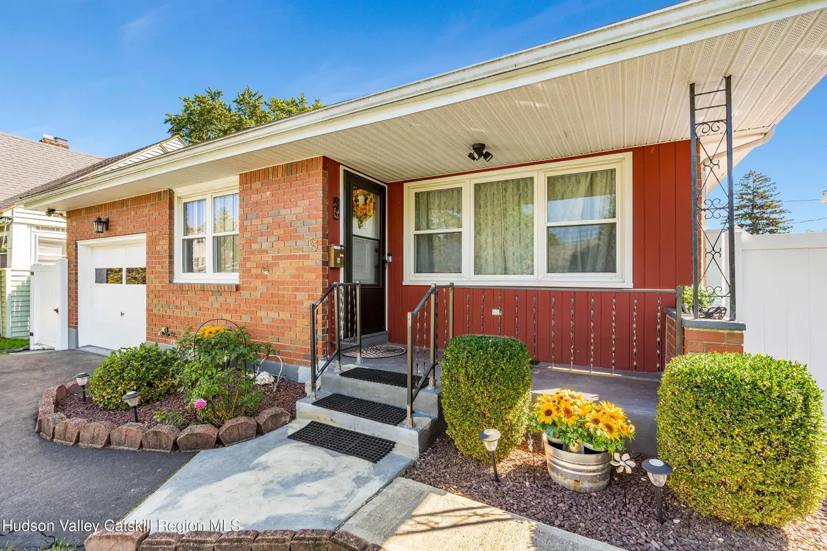 65 Rose Court, Albany, NY 12209 - Image #1