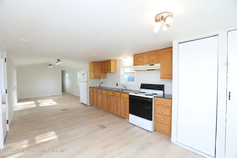 414 Joslen Boulevard #19, Hudson, NY 12534 - Image #3