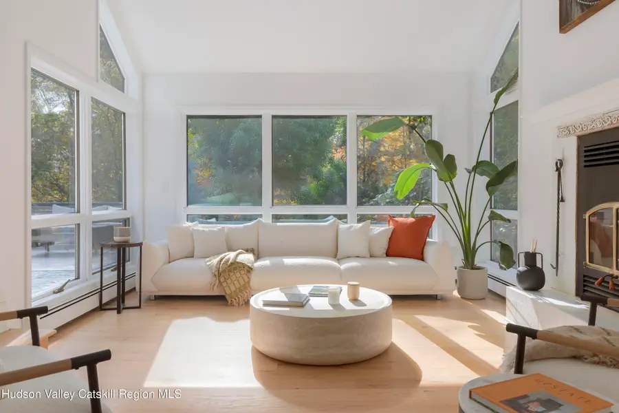 223 Dogwood Lane, Kingston, NY 12401 - Image #2