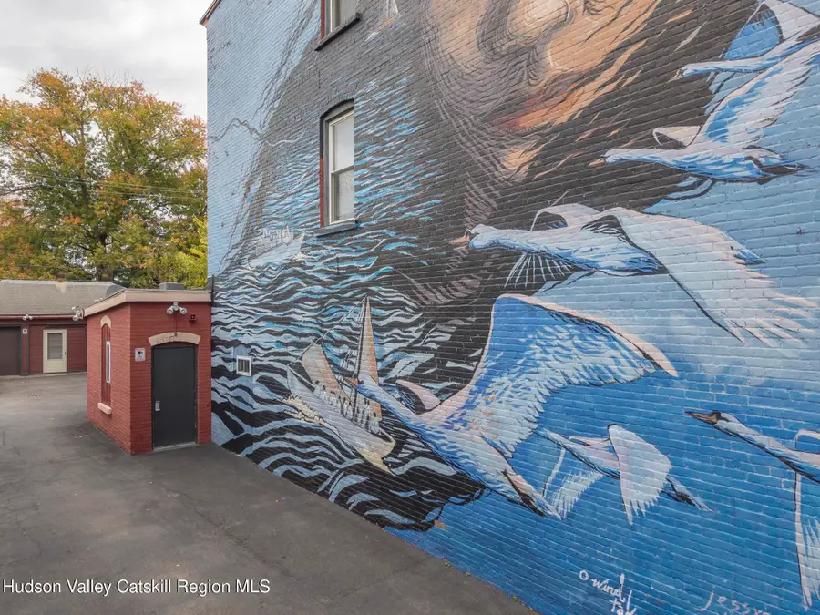 674 Broadway, Kingston, NY 12401 - Image #3