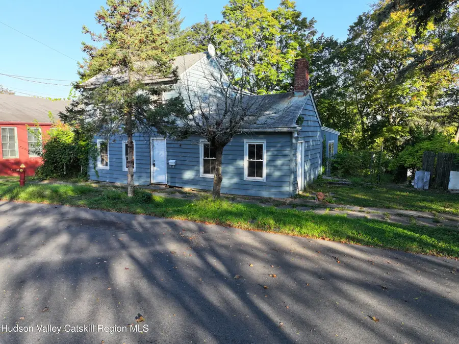 11 N Montgomery Street, Athens, NY 12015 - Image #3